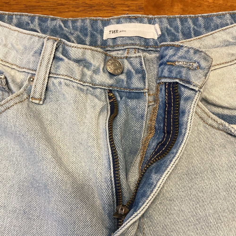 TNR Womens Size 27 Distressed Ripped High Rise Mom Jeans Blue Denim Frayed Hem - Picture 9 of 16